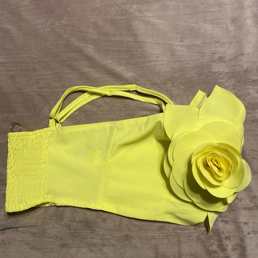 Yellow Floral Women's crop top - Picture 4 of 4